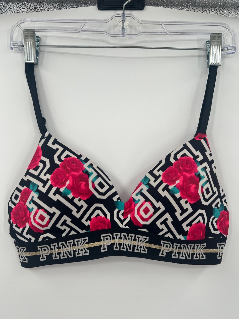 32C  Victoria Secret Pink  Wear Everywhere bra
